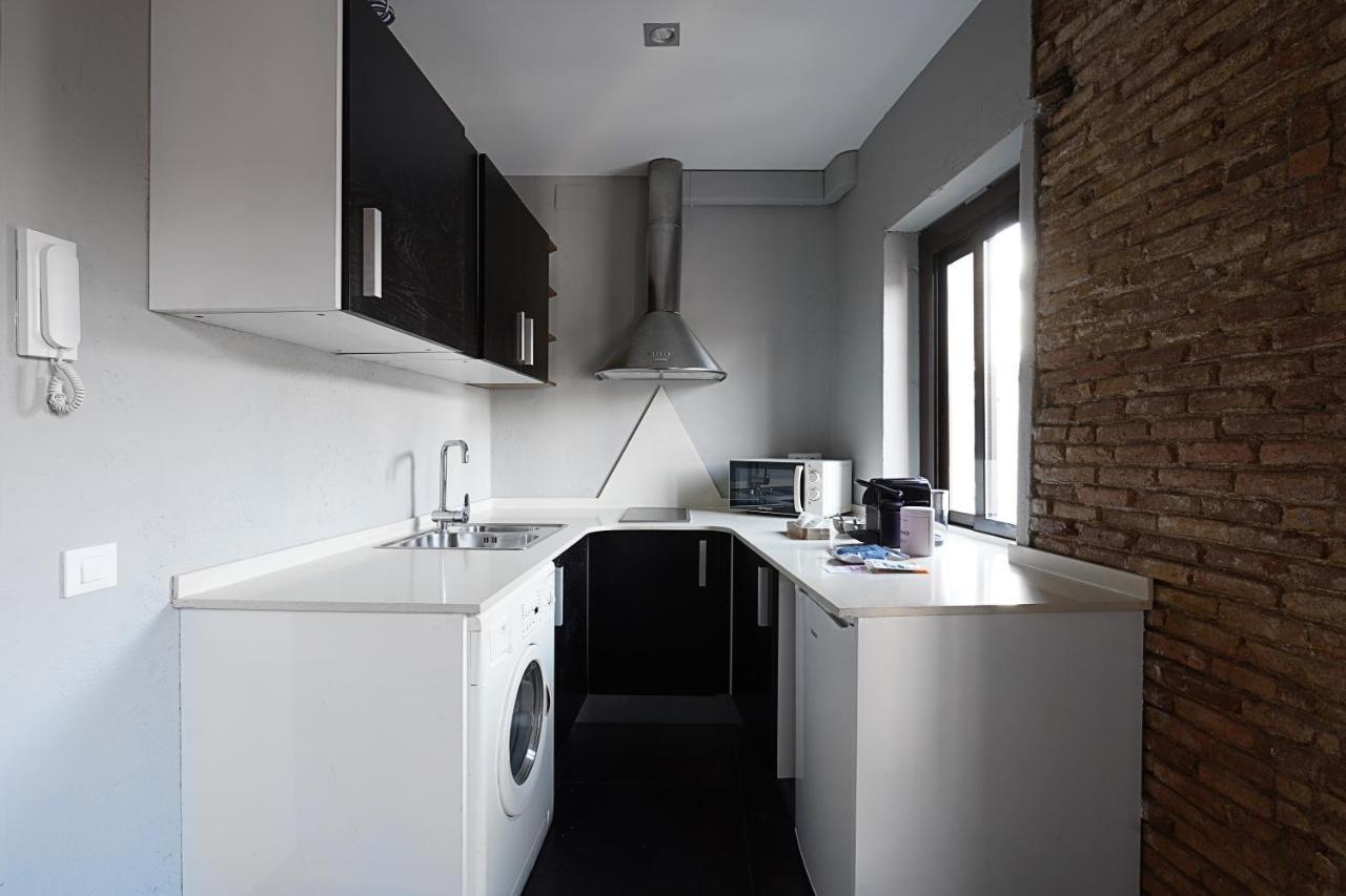 Ferienwohnung Numa Barcelona Lustre Exterior foto
